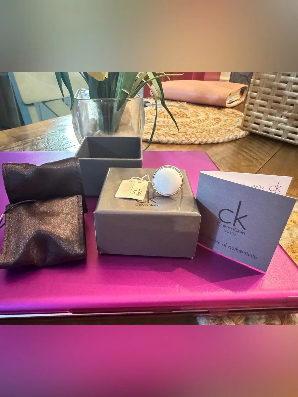 Calvin Klein sz8 Silver-Tone Ring with White Dome